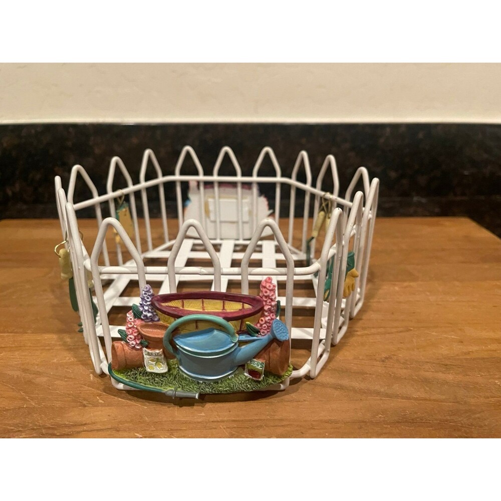 Wire Gardening Basket Napkin/Condiment Caddy